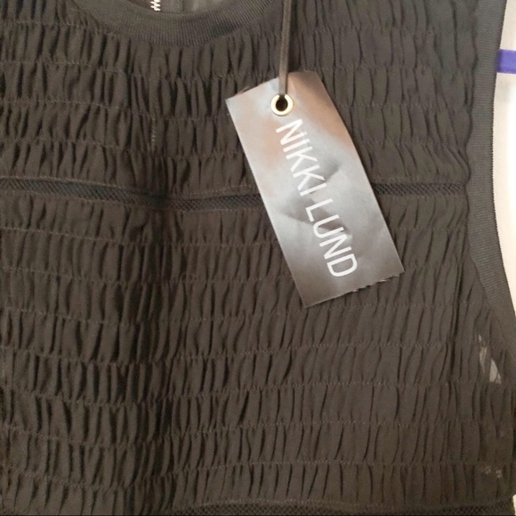 NIKKI LUND Black Sleeveless Top Blouse NWT - Picture 2 of 6